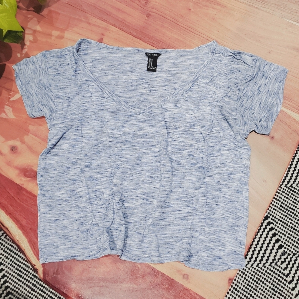 Soft Light Blue Gray Short Sleeve Cropped Tee